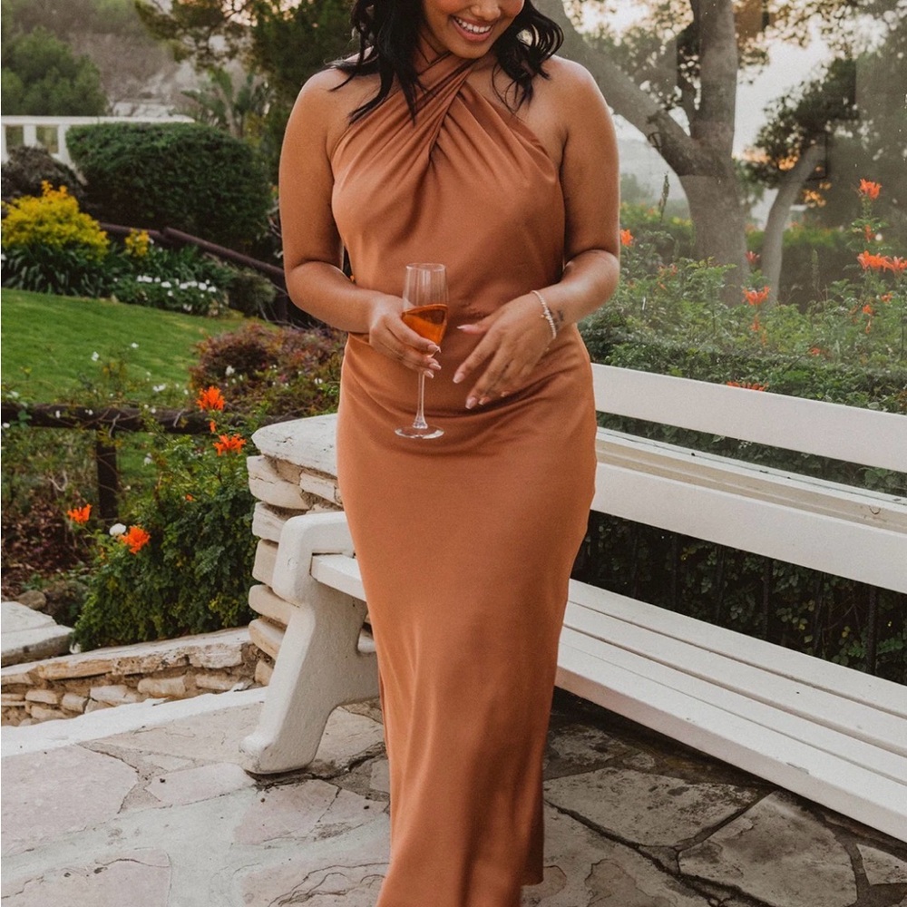 Show me your Mumu copper jasmine midi dress.